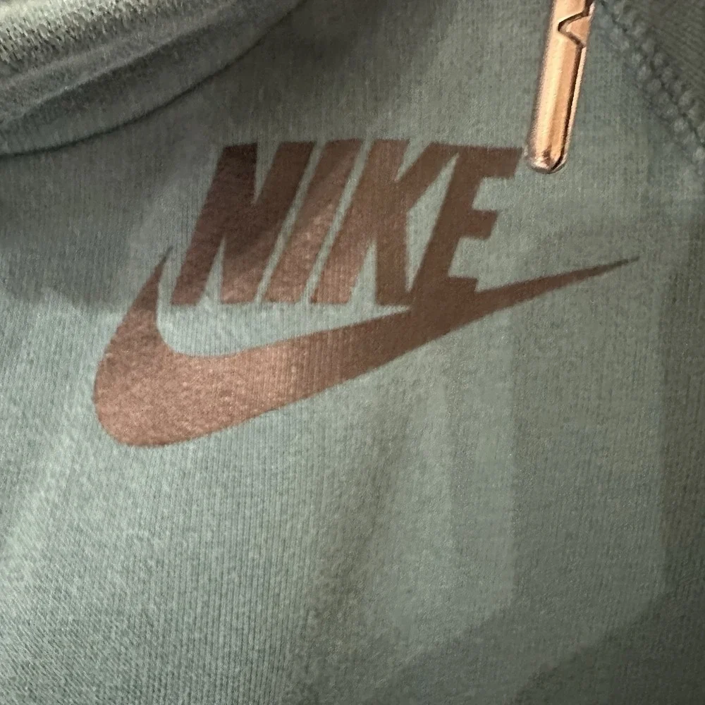 Nike Hoodie Womens Medium Funnel Neck GreenFleece Sportswear‎ Y2K Logo Nike